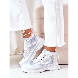 FJ1 Höga sneakers på en stor blå sula med en Tie-Dye Trissy-effekt vit 2