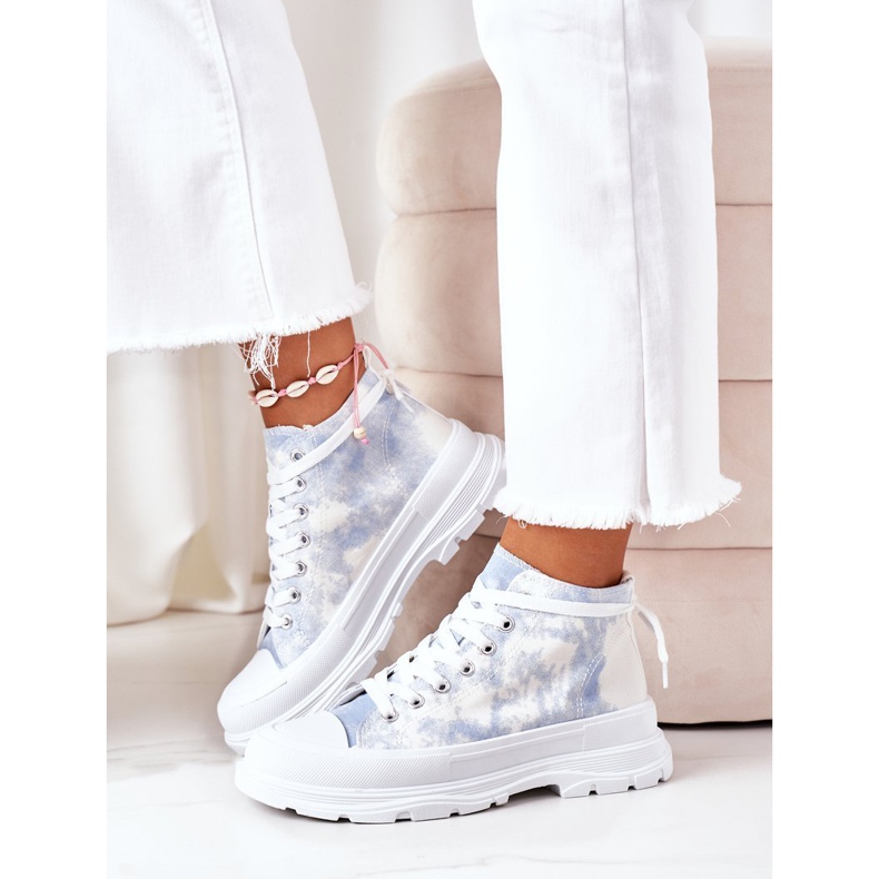 FJ1 Höga sneakers på en stor blå sula med en Tie-Dye Trissy-effekt vit 2