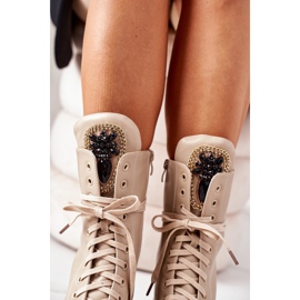 PS1 Varma arbetare med Beige Hadley -stenar 1