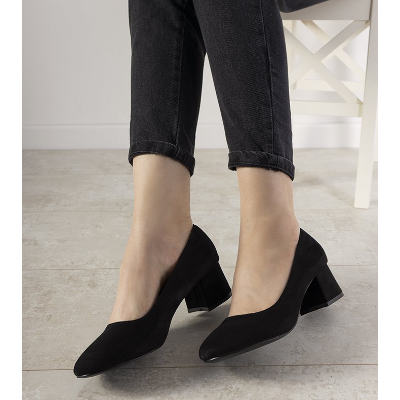 Svarta pumpar på alltid -stolpen 1