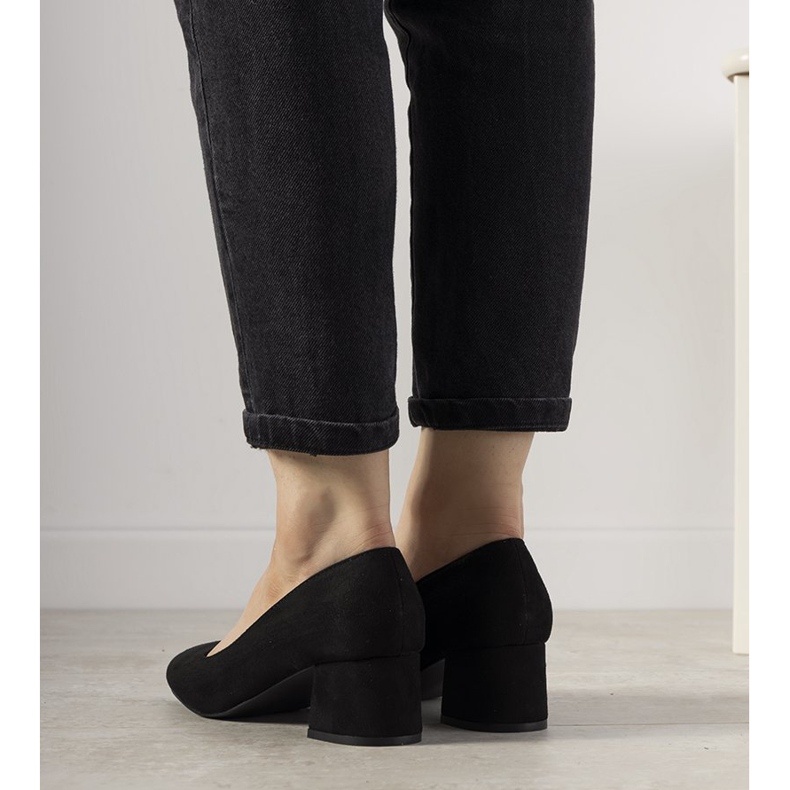 Svarta pumpar på alltid -stolpen 2