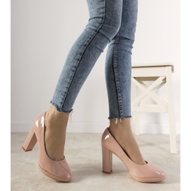 Rosa lackerade pumpar på Bellisima -pelaren 1