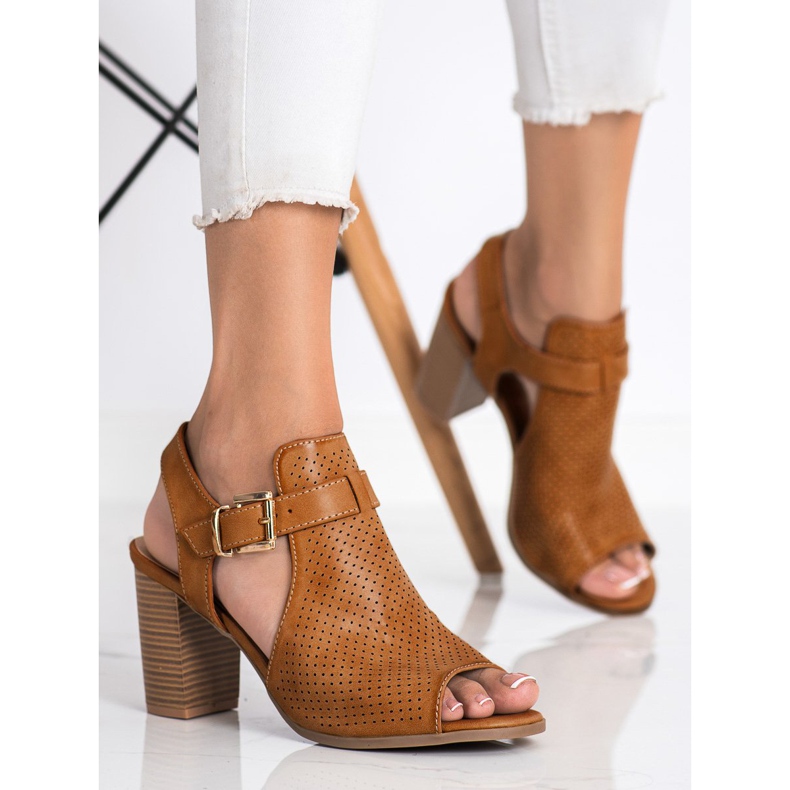 Renda Byggda sandaler med ekoläder brun 2