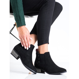 J. Star Svarta stövlar på en låg stolpe 1