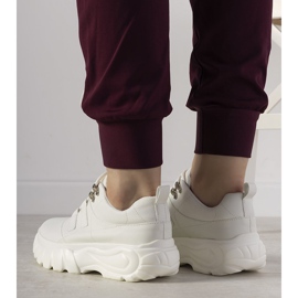 Vita sportskor med hög Luna -sula 1