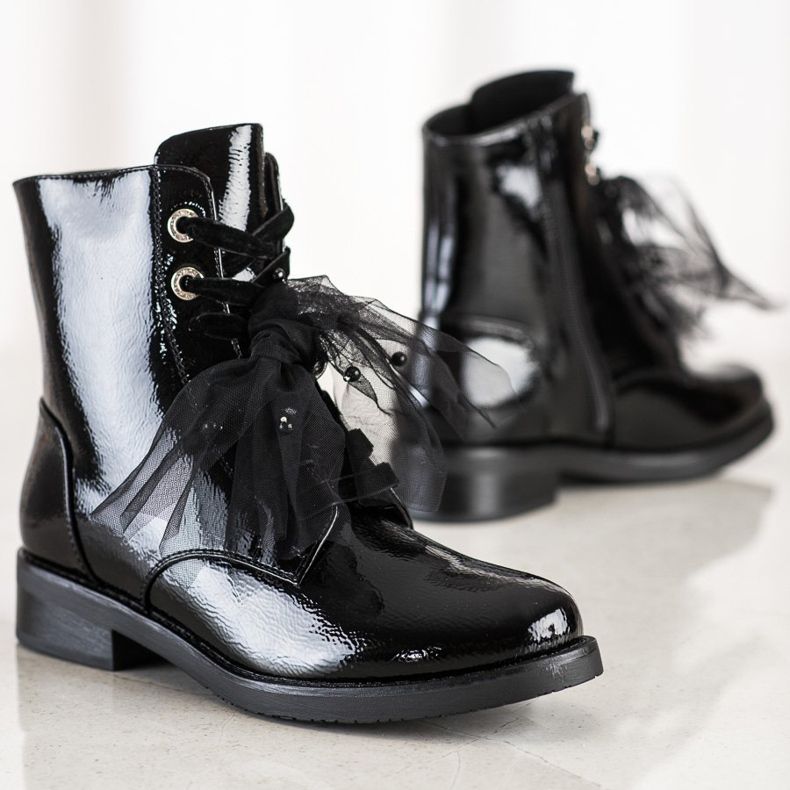 S. BARSKI Stövlar tillverkade av lackerat ekoläder S.BARSKI svart 1