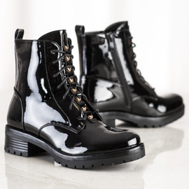 S. BARSKI Arbetare gjorda av lackerat ekoläder S.BARSKI svart 1