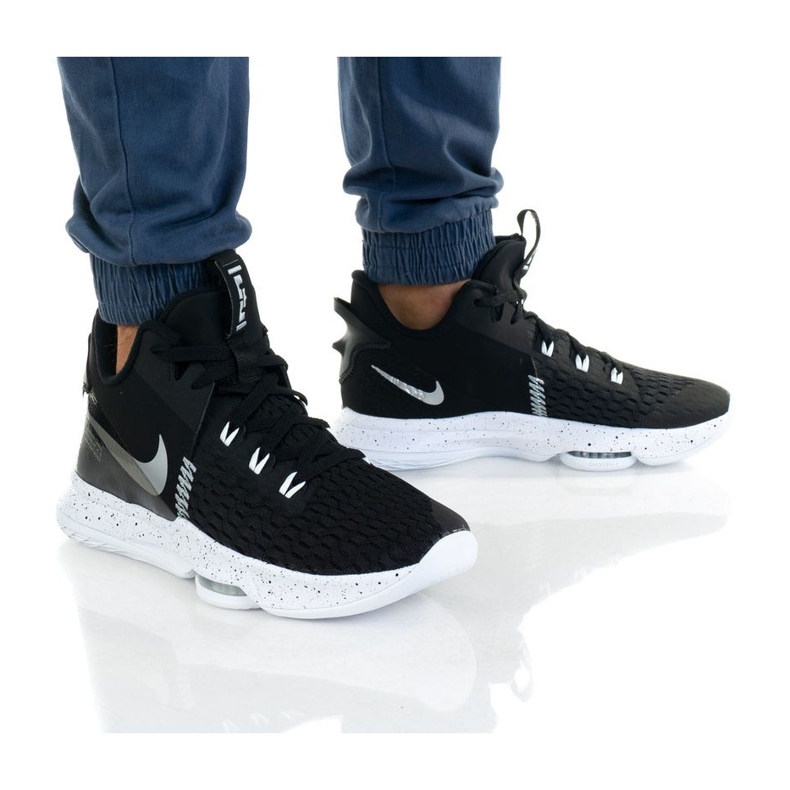 Nike Lebron Witness VM CQ9380-001 sko svart svart 1