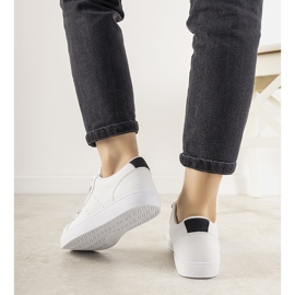 Svartvita Boomshom -sneakers 1