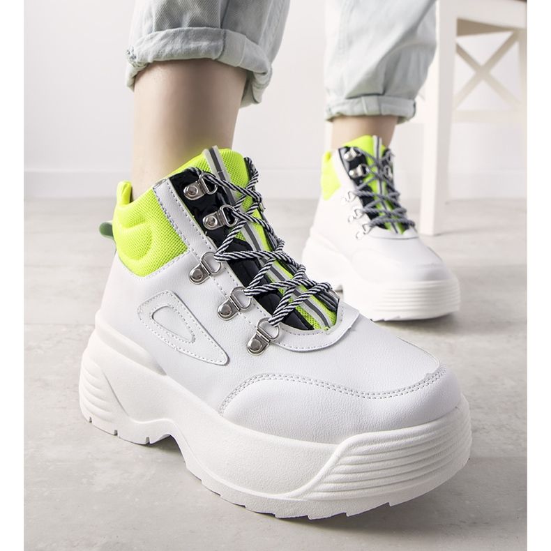 Vita sneakers på en hög Eloquence -sula 1