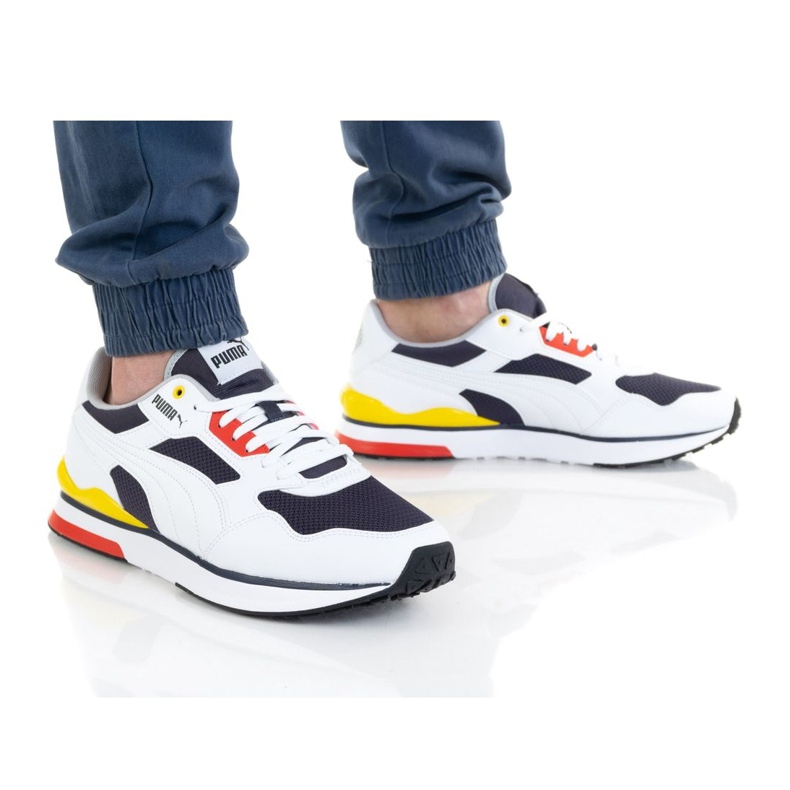 Puma R78 Futr M 37489505 vit 2