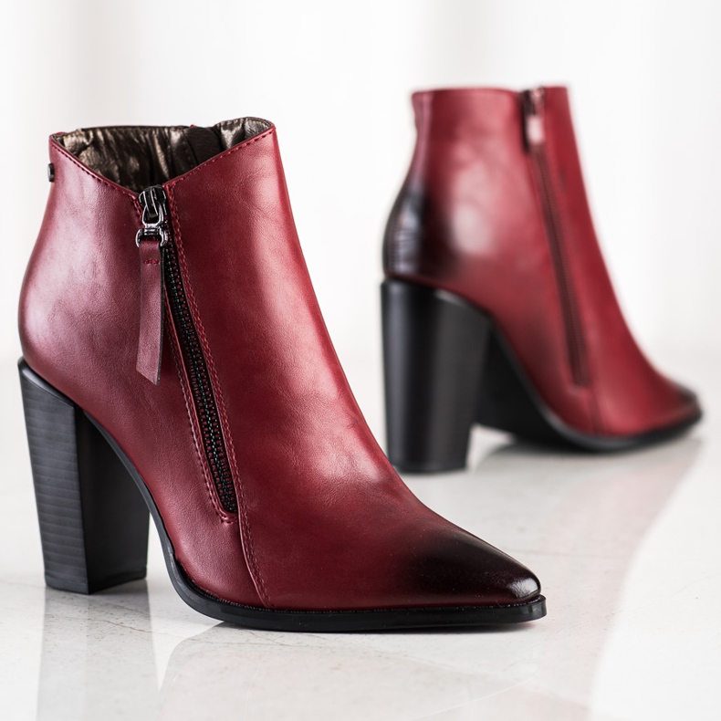 SHELOVET Maroon Booties I Spitz röd 2