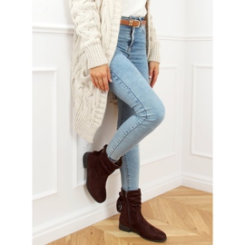 Platta stövlar med bruna tofsar B0-330 Brun 2