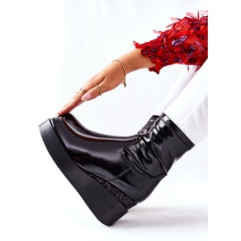 S.Barski Kängor för kvinnor på kilen lackerad svart terapi 1