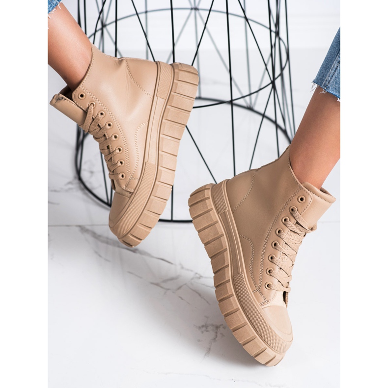 SHELOVET Sneakers med ekoläder på plattformen beige 1