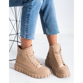 SHELOVET Sneakers med ekoläder på plattformen beige 2