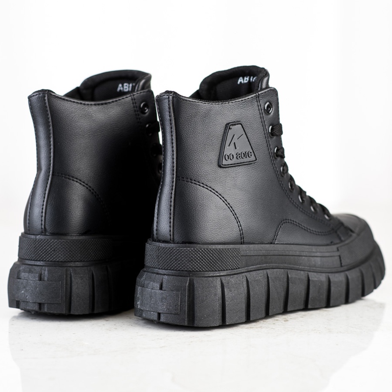 SHELOVET Sneakers med ekoläder på plattformen svart 1