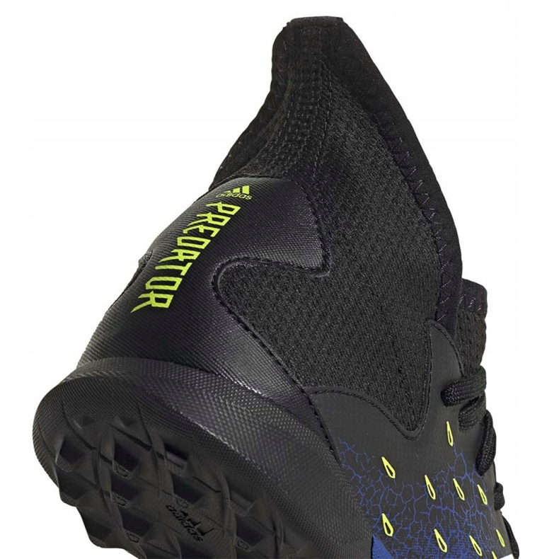 Adidas Predator Freak.3 Tf Jr FY0624 fotbollsskor blå 6