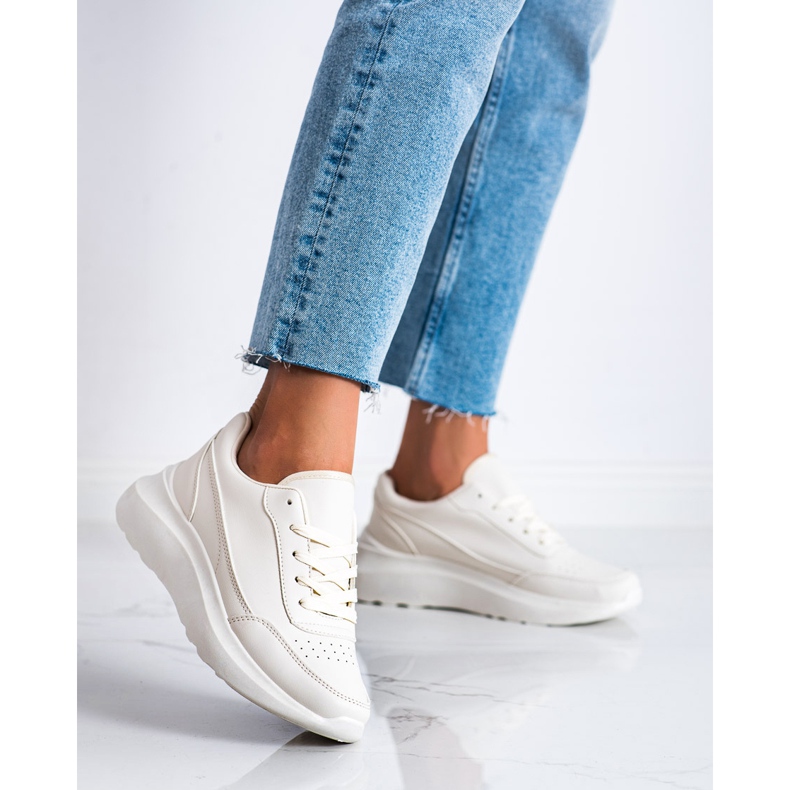 Ideal Shoes Bekväma Eco Leather Sneakers beige 2