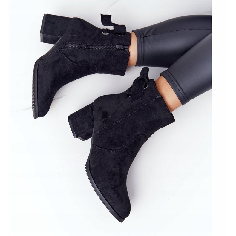 PJ1 Kvinnors svarta varma stövlar på en häl Kayla 3