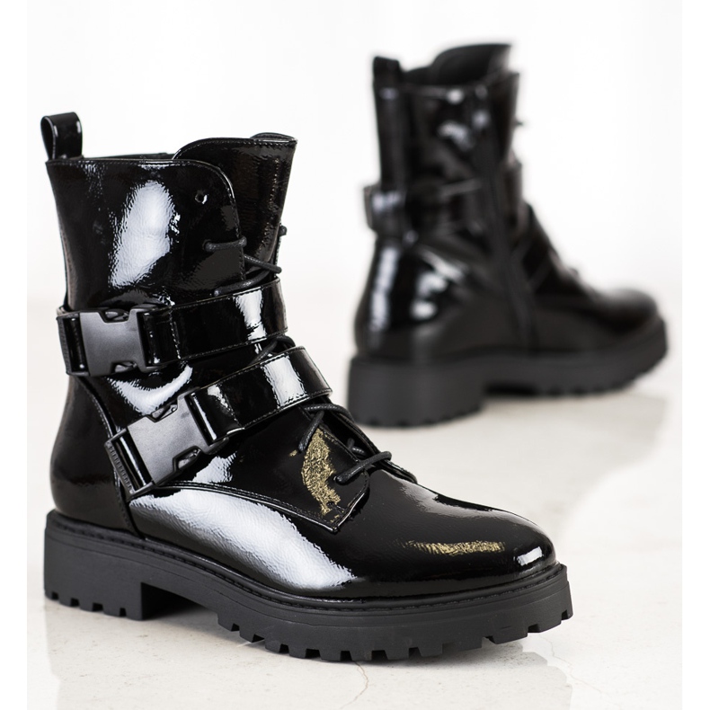 Bestelle Lackerade arbetare med spännen svart 1