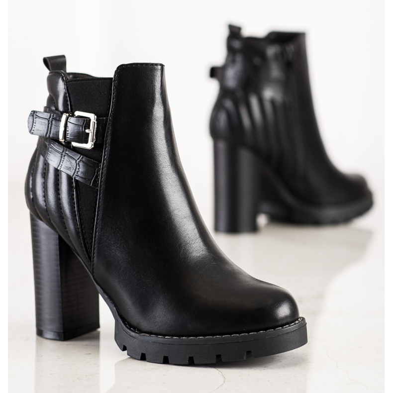 Erynn Högklackade stövlar svart 1