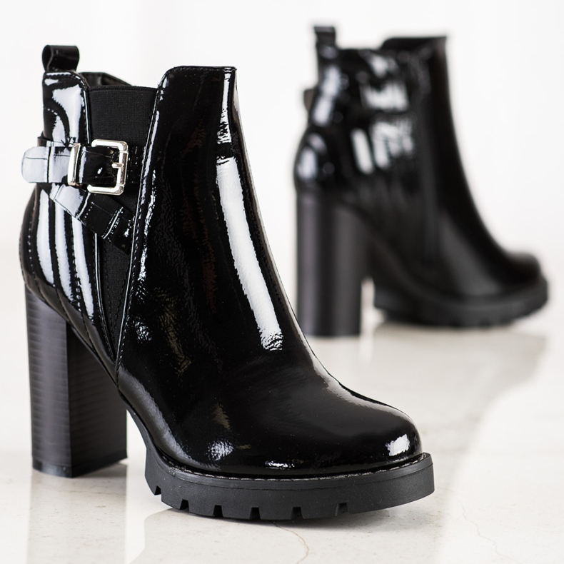 Erynn Högklackade stövlar svart 1