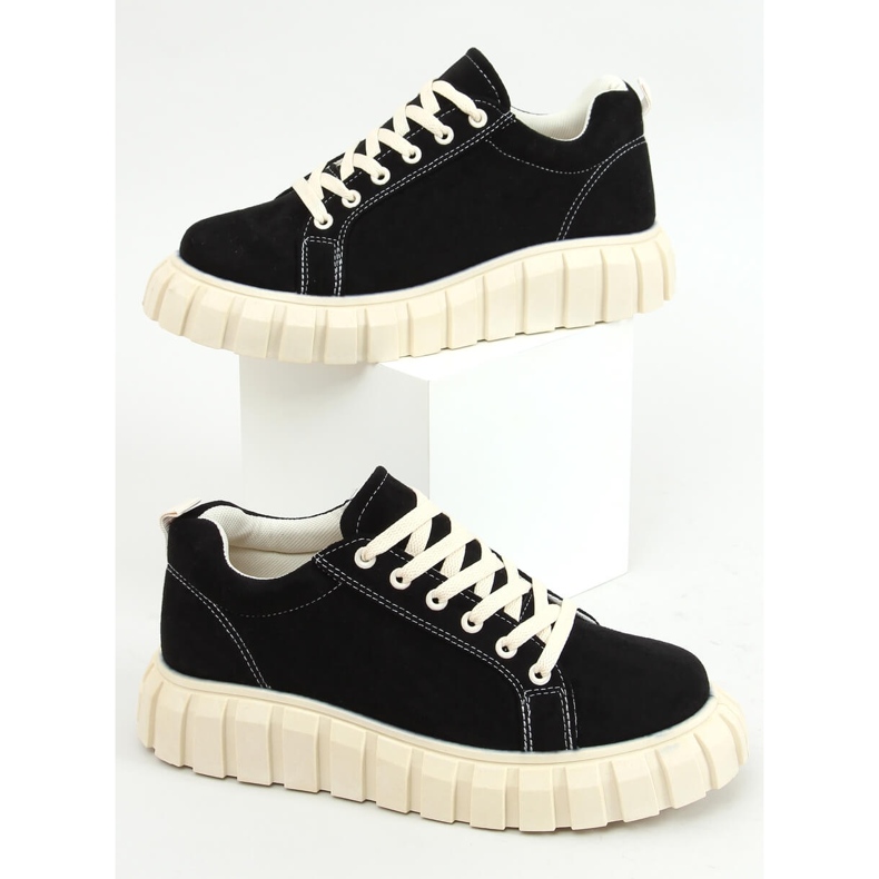 Svarta sneakers med tjock sula 85-737 Svart 1