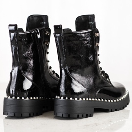 Bestelle Svarta arbetare med pärlor 1