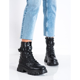 Erynn Arbetare med svarta dubbar 2