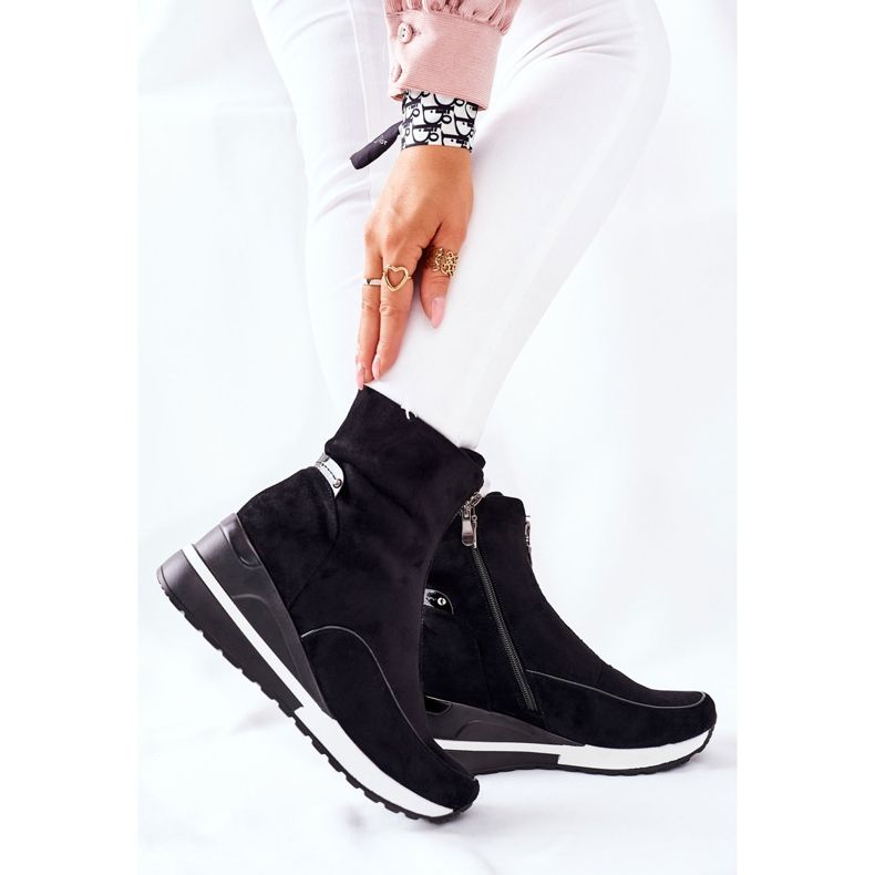 Vinceza Damskor på en kil Black Glenvar svart 1