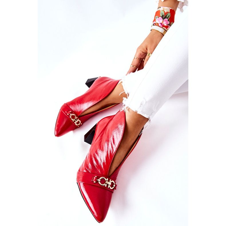 Läderstövlar på en stolpe Maciejka Röd 05262-08 1