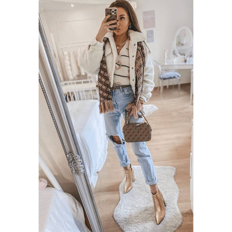 Guldfodral på Stomp -stolpen gyllene 1