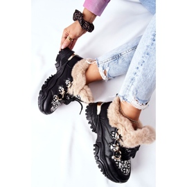 Kvinnors isolerade sportskor Svart hjärtslag 1