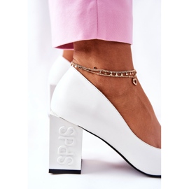 S.Barski Läderpumpar På En Vit Cherith Bar 2