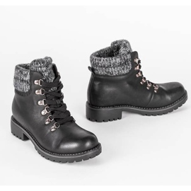 Svarta väskor med vävd Ally -insats 1