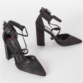 Svarta pumpar på piperstolpen 1