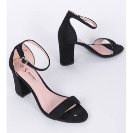 Svarta sandaler på Bethany -posten 1