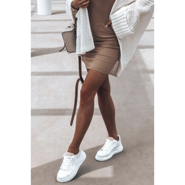 Runway Hennes vita tränare rosa 2