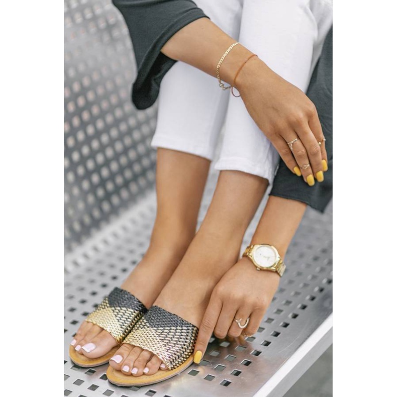 Svart och guld Glam Star tofflor 1