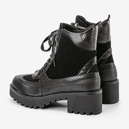 Svart Svart Vel platta klackar 2