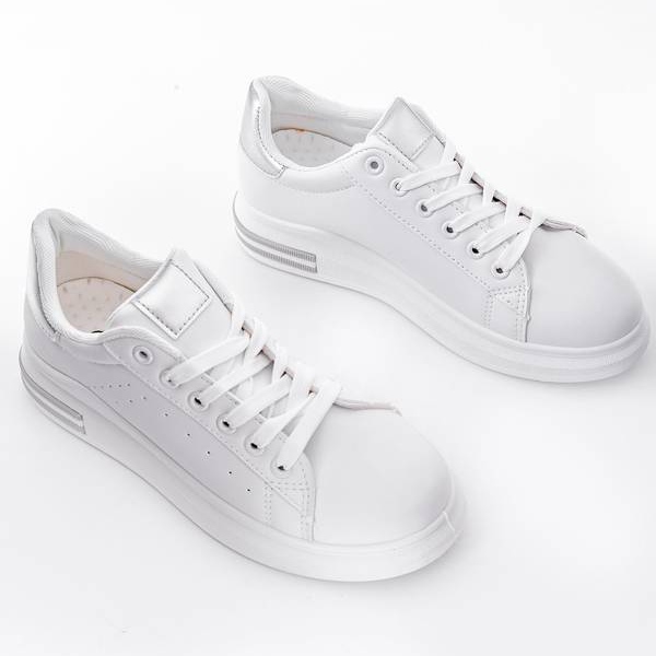 Nikkis vita sneakers med platta sulor silver- 1