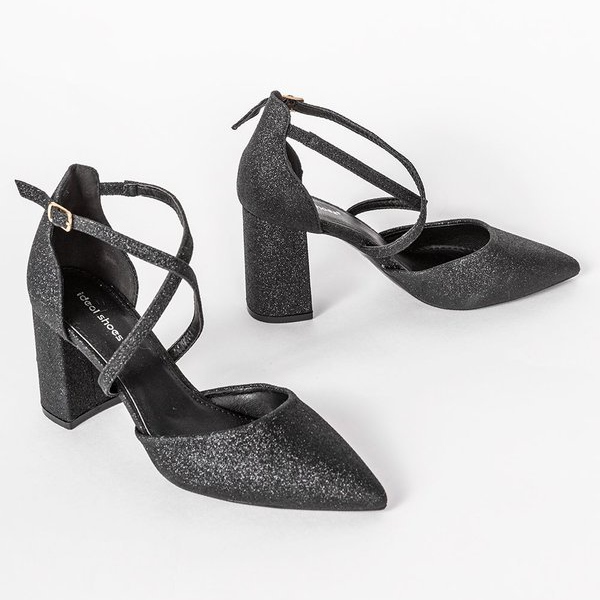 Svarta pumpar på den blanka stolpen 1