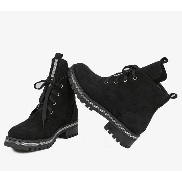 Dekorerade svarta stövlar från Winny 1