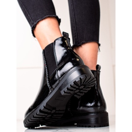 Erynn Lackerade svarta Chelsea -stövlar 1