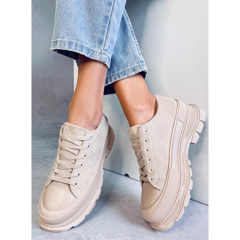Lily Beige sneakers med hög sula 1