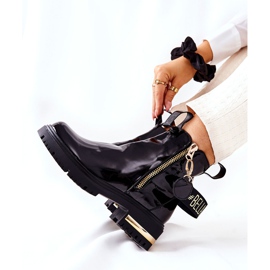 PM1 Klassiska lackerade stövlar med svart Lorie Stripe 1