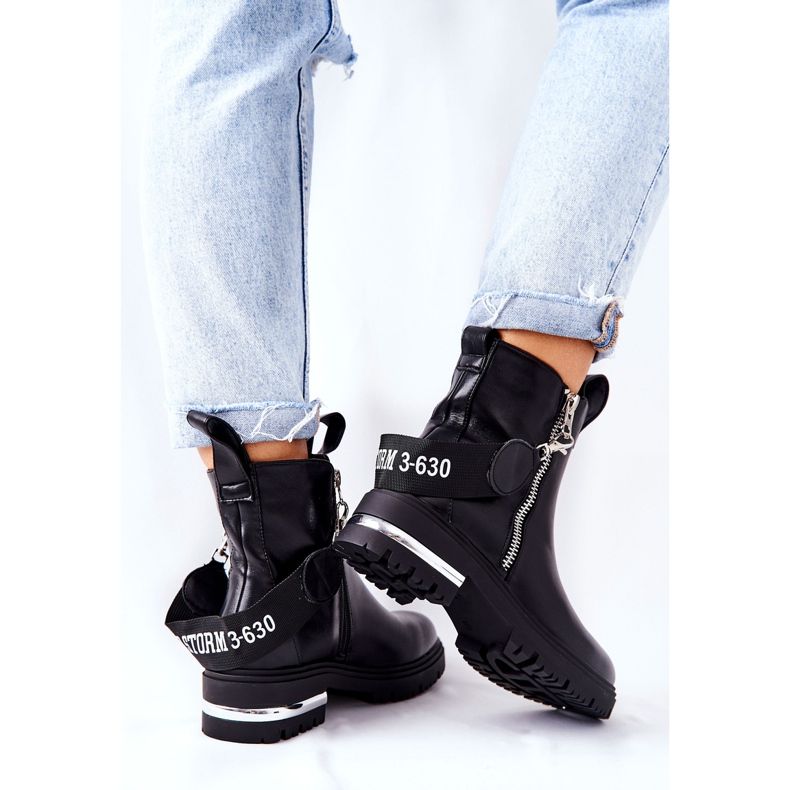 PS1 Svarta Cortona stövlar i läder med dragkedja 2