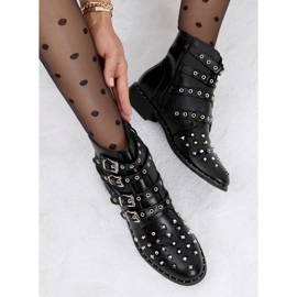 Svarta stövlar med dubbar svart M8AX1658-18 Svart 1