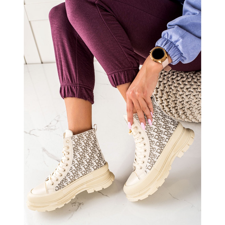 TRENDI High Beige Fashion Sneakers 1